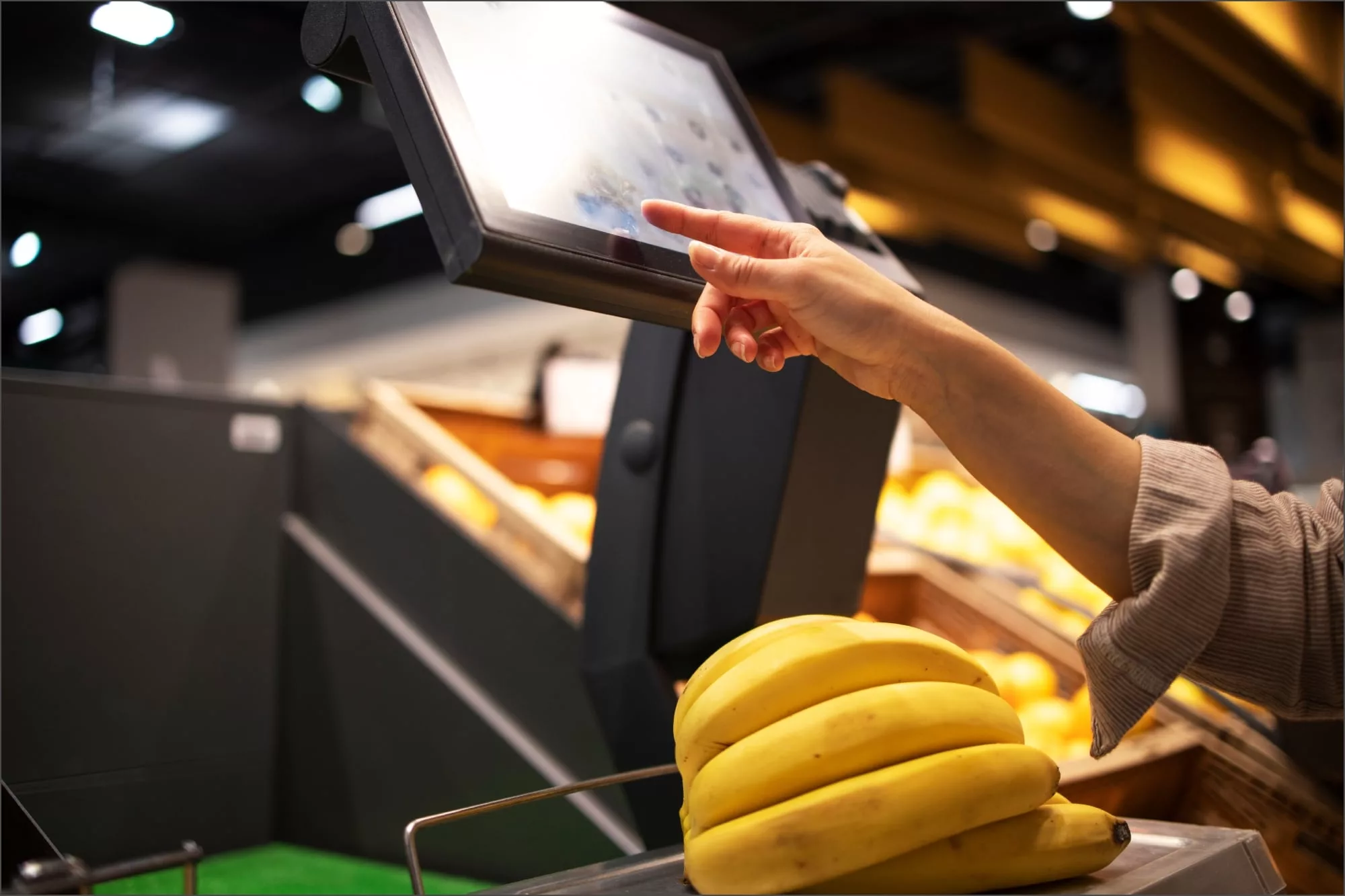 El proyecto de ley afectará a los clientes que utilicen las cajas de autopago en supermercados y farmacias con el objetivo de reducir los robos en los comercios