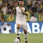 Un reencuentro rápido: Banega vuelve al Coloso