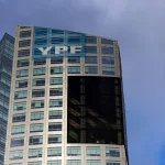 YPF sumó a dos socios globales para el gas licuado que exportará Vaca Muerta