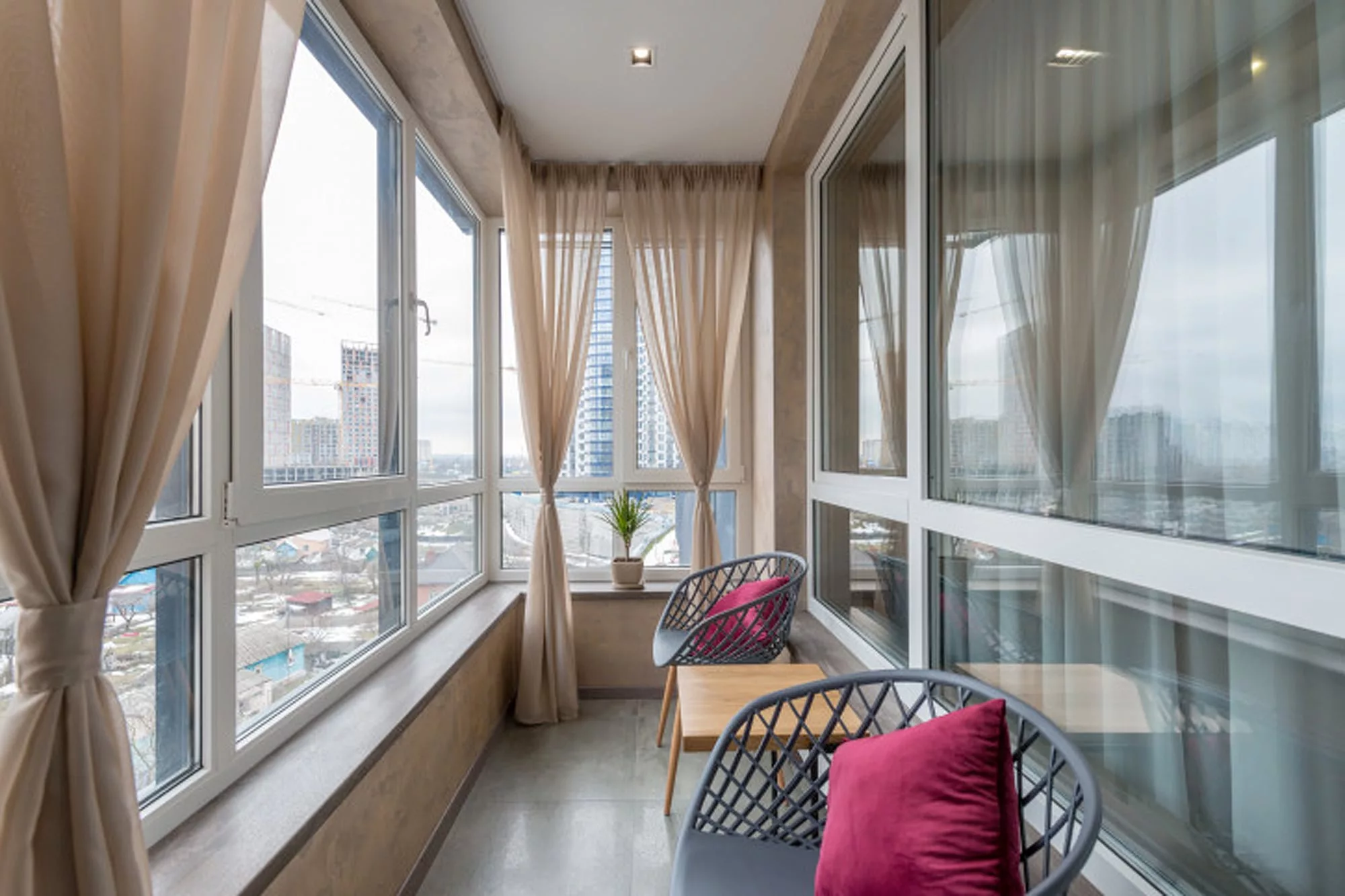 Dar privacidad a una terraza: cerramientos, decoración y otros trucos.