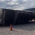 “Dale, moco, manotea”: una influencer grabó el saqueó de un camión que volcó en Mendoza cuando transportaba aceite de oliva