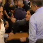 Escándalo en Villa Gesell: agredieron a una concejala del PRO en plena sesión por el presupuesto y acusan a una patota kirchnerista