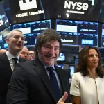 Fuerte suba bonos y acciones argentinas en Wall Street tras el triunfo del Gobierno en las elecciones