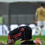 De no creer: una crisis en Niza llevó a sus hinchas a festejar los goles contra su propio equipo