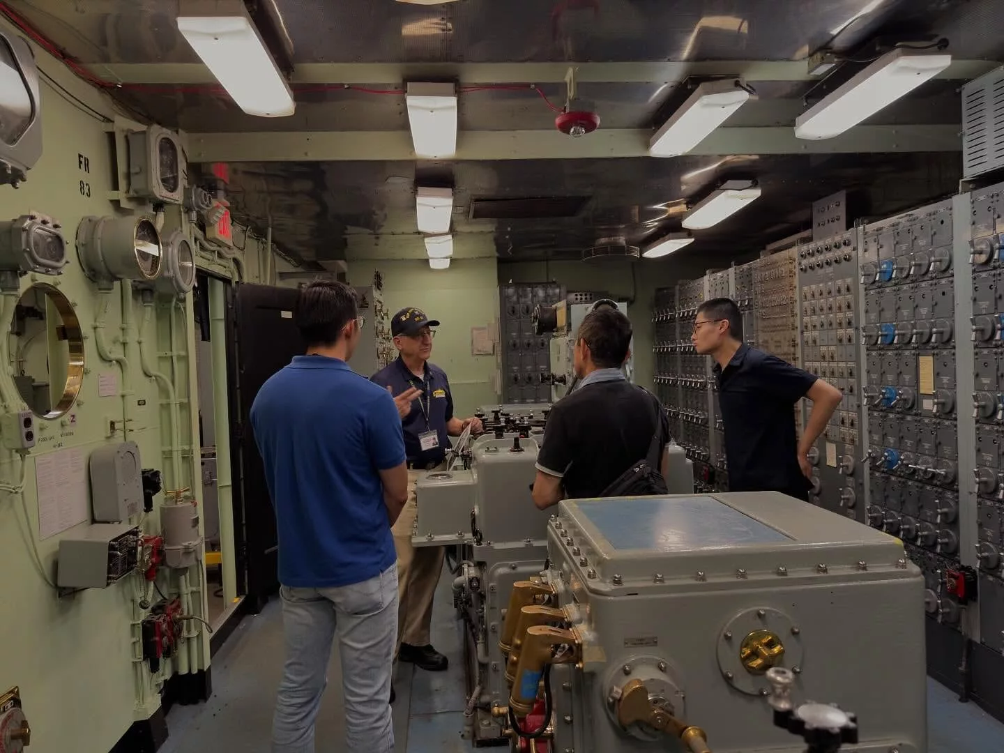 El barco cuenta con una torre de mando extremadamente protegida (Instagram/@battleshipnj)