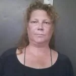Millonaria recompensa por “La Colo”, la suegra que asesinó al novio de su hija en una canoa