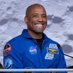Victor Glover, astronauta del Artemis II: “Somos todos Homo Sapiens, sin importar de dónde vengas ni cómo te veas”