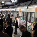 Los usuarios de Rodalies denuncian que entre el 70% y el 90% de los trenes de la R3 llegan tarde