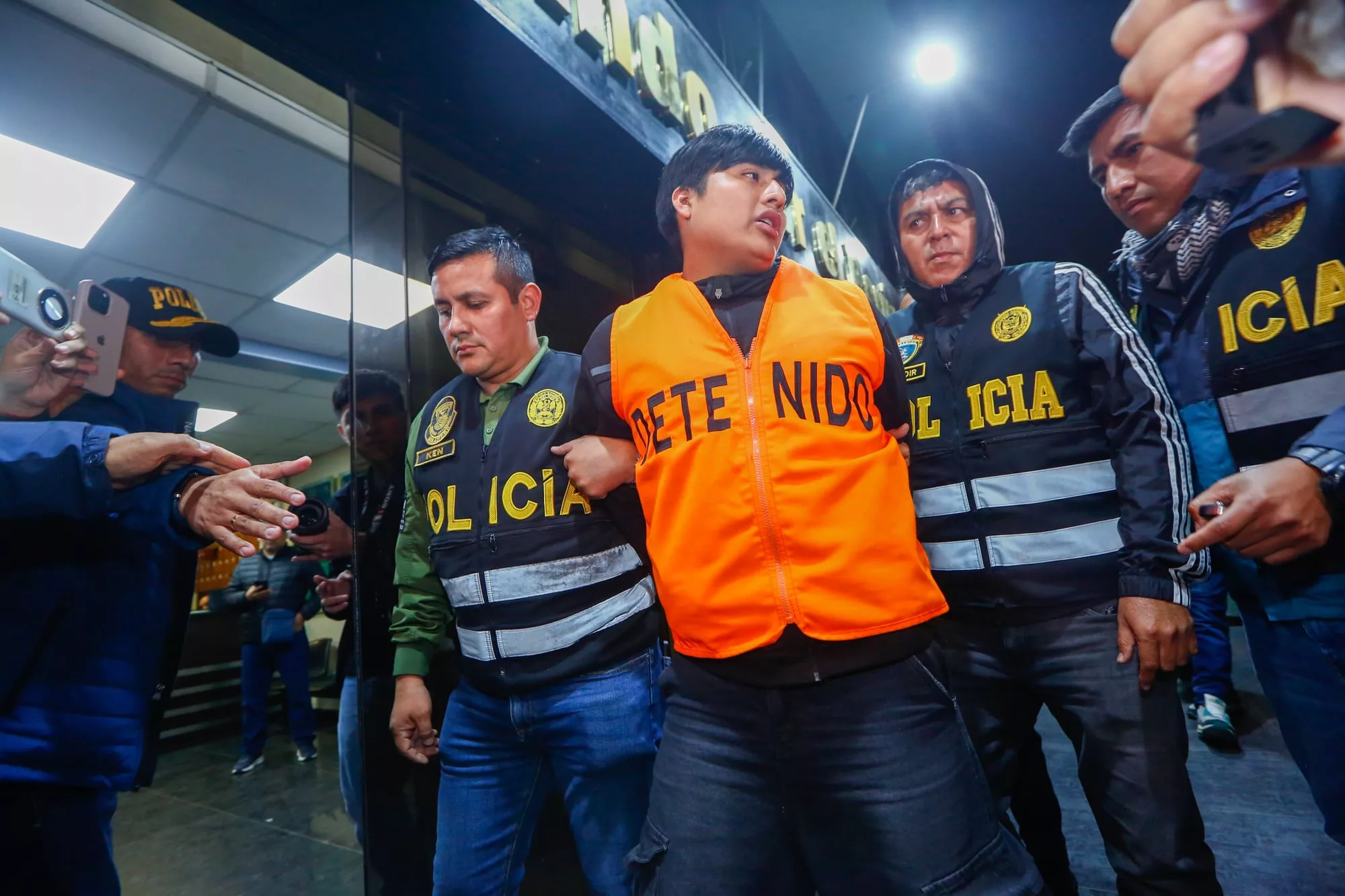 LIMA, PERÚ - MARTES 30 DE SETIEMBRE DE 2025: la Policía Nacional del Perú a través de la Dirección Antidrogas da detalles de la captura y detención de Tony Janzen Valverde Victoriano alias “Pequeño J” implicado en el secuestro, tortura y asesinato de tres mujeres en Buenos Aires - Argentina. 30 de setiembre de 2025 en Lima, Perú