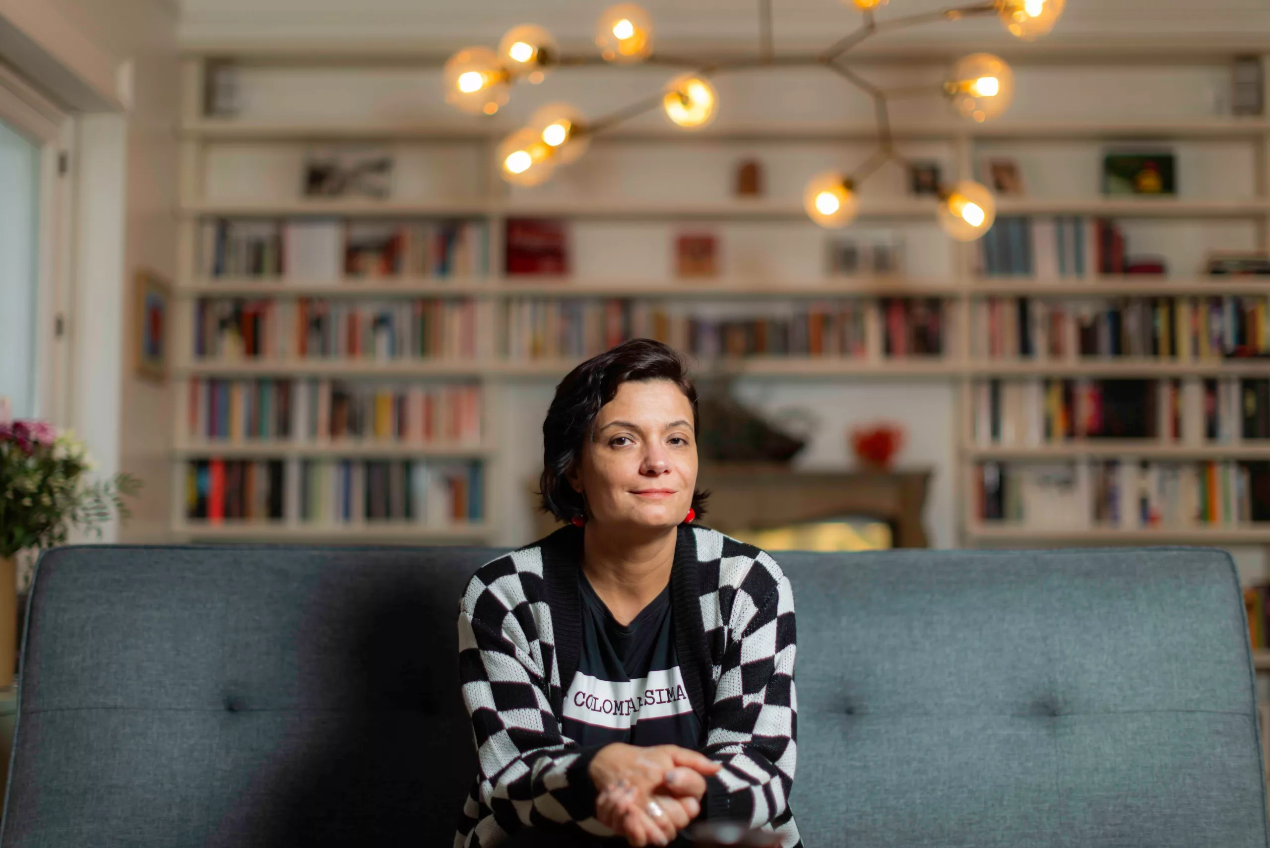 Melba Escobar, escritora: “Las mujeres perdemos mucho de lo que hemos construido al ser madres”