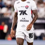 Escándalo en Brasil: dos expulsados en un minuto por un gesto de “robo” en Vitória vs. Palmeiras