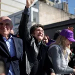 Javier Milei y sus medidas, EN VIVO: en medio del escándalo Espert, el Presidente viaja de campaña a Santa Fe y Entre Ríos