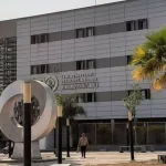 Detuvieron a un hombre que cuidaba a su esposa internada con quemaduras: era él quien la había prendido fuego