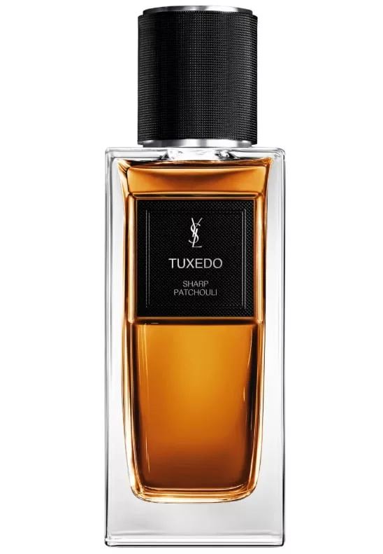 Tuxedo rinde homenaje a la tradicional chaqueta masculina de fumar