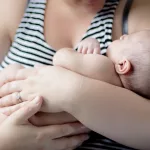 Buscan en Rosario a una joven que huyó de un hospital con su hija luego de que detectaran cocaína a la beba de dos meses