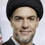 Luis Ventoso: «El Gobierno Sánchez, TVE y la Zeja de ZP, con el Irán de los ayatolas»