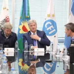 Gobernadores buscarán US$ 1.000 millones hasta fin de año para pagar vencimientos de bonos en dólares