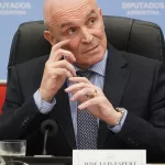 La oposición apuesta a remover a Espert de la comisión de Presupuesto con una votación en el recinto