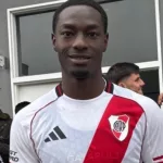 Quién es el defensor colombiano de River que la rompió el Súper de la semi de Reserva