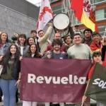 ¿Ha estallado la guerra entre los veteranos de VOX y los chavales de Revuelta?