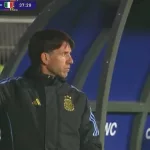 Placente sacó la tarjeta verde y el árbitro le anuló el gol a Italia en el Mundial Sub 20