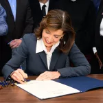 Buenas noticias en Nueva York: El plan de Kathy Hochul para construir más de 8000 casas a precio asequible