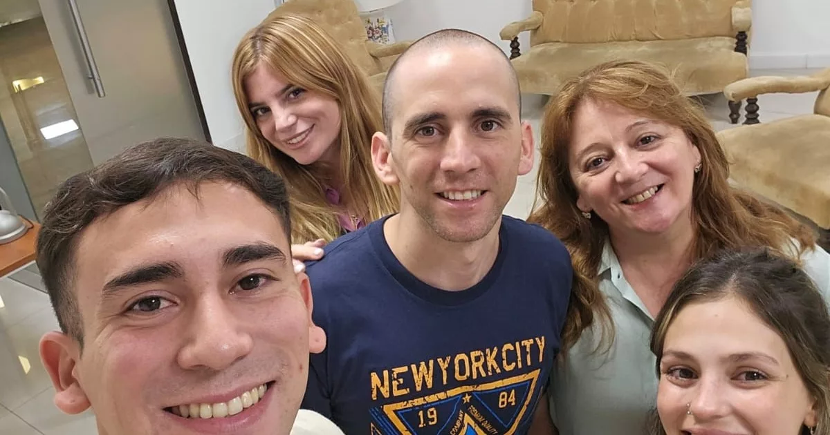 Nahuel Gallo fue visitado por su mamá y sus hermanos y hoy habla por primera vez tras su regreso a la Argentina