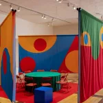 Ad Minoliti destaca y revitaliza la muestra por el 50° aniversario de la colección FEMSA en Monterrey