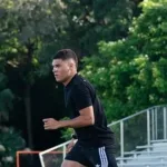 “Dejó de ser profesional”: las duras críticas de un histórico de River a Juanfer Quintero