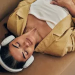 ¿Por que más de la mitad de los europeos eligió la escucha de audiolibros en 2025?