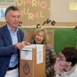 Mauricio Macri le pide a Milei que haga “cambios en serio” y espera que “con una votación pareja el mercado se calme”