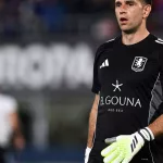 Gran noticia para el Aston Villa y la Selección: Dibu Martínez se recuperó y estará a disposición para la vuelta por los cuartos de la Europa League