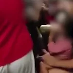 Denuncian y piden identificar a la mujer que quedó filmada dándole cerveza a una niña a bordo de un tren