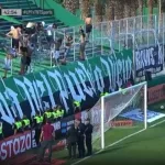 Video: la hinchada de San Martín de San Juan se trepó en el alambrado y detuvo dos veces el partido ante Instituto