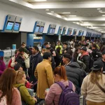 Arranca la medida de fuerza de pilotos en Aeroparque en la previa del feriado: a qué hora es y cuántos vueltos afectará