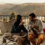 Disfruta de la terraza de casa en Navidad sin congelarte de frío con el calefactor portátil 2 en 1