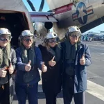 Javier Milei visita el portaaviones Nimitz, la inmensa nave a propulsión nuclear de los Estados Unidos que navega por Argentina