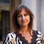 Gabriela Exilart: “La historia es circular y el odio se repite bajo distintas máscaras”
