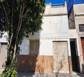 Tiene una superficie total de 135,86 m2