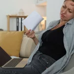 La FDA de EE.UU. eliminó una advertencia clave en las drogas que alivian los síntomas de la menopausia