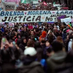 Marcha por el triple crimen en Florencio Varela: “El país entero está shockeado”, el desgarrador mensaje del abuelo de dos de las chicas