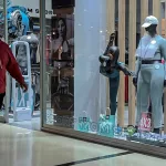 La actividad volvió a frenarse en abril: cayó 1,5% contra el mes previo