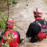 Fuerte temporal de lluvia y vientos: un muerto en Córdoba, una mujer herida en La Plata y cortes de luz en el Gran Buenos Aires