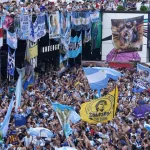 Incidentes entre barras de San Lorenzo y Huracán en el banderazo