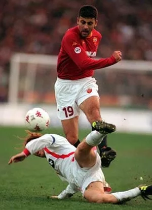 Walter Samuel tuvo una destacada carrera en Italia, actuando en Roma e Inter 