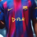 El futbolero Ed Sheeran se mete con su música en la camiseta del Barcelona y hace Play