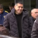 Riquelme, presente en el estadio de Barracas para ver a Boca