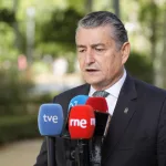 Moreno reorganiza la Junta tras darle las competencias de Sanidad a su Nº 2 Antonio Sanz
