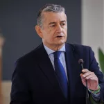 La Junta busca un "supermán" para Sanidad que se incorpore "cuanto antes" y tome contacto con el sector
