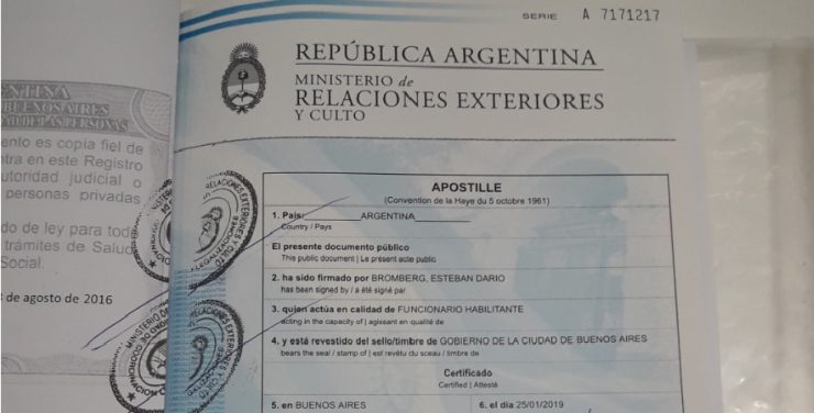 File:Partida de nacimiento Argentina con Apostilla de la Haya.jpg